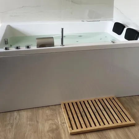 Appartement Luxury - 5 Stars - With A Jacuzzi 70's Trapani