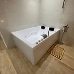 Luxury - 5 Stars - With A Jacuzzi 70's Appartement Trapani