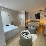 Luxury - 5 Stars - With A Jacuzzi 70's Trapani