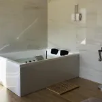 Luxury - 5 Stars - With A Jacuzzi 70's *
