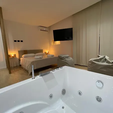 Apartment Luxury - 5 Stars - With A Jacuzzi 70's Trapani