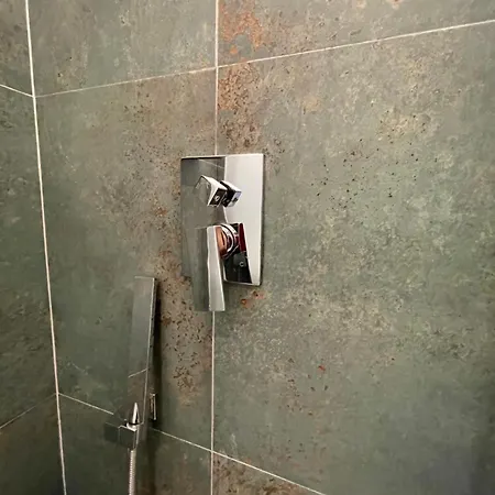 Luxury - 5 Stars - With A Jacuzzi 70's *