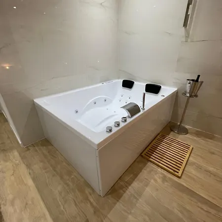 Luxury - 5 Stars - With A Jacuzzi 70's * Trapani