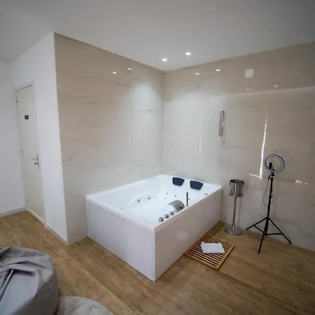 Luxury - 5 Stars - With A Jacuzzi 70's Trapani
