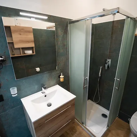 Luxury - 5 Stars - With A Jacuzzi 70's